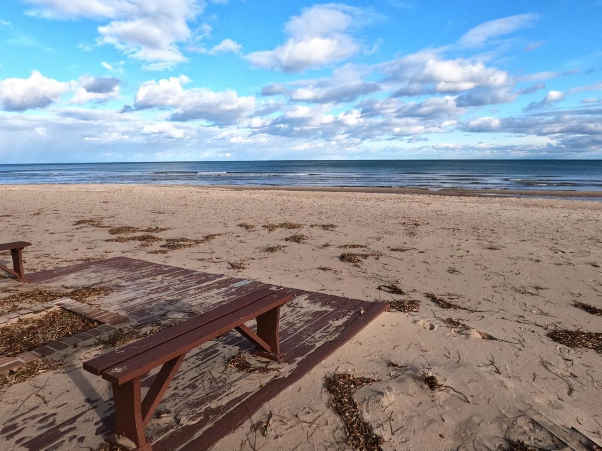 Sunrise Beach Oscoda @ Surfside 外观 照片
