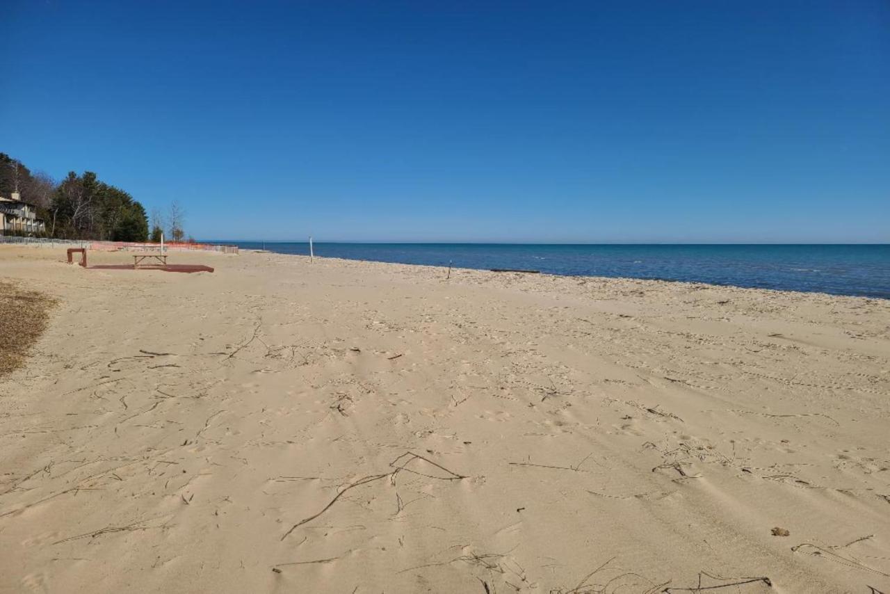 Sunrise Beach Oscoda @ Surfside 外观 照片
